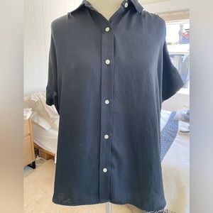 Everlane boxy top. Dark navy color. Silky feel